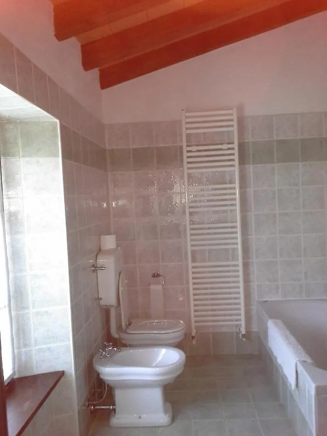Refurbished 3 Bedroom Farmhouse In Emilia Piacenza Vakantiehuis