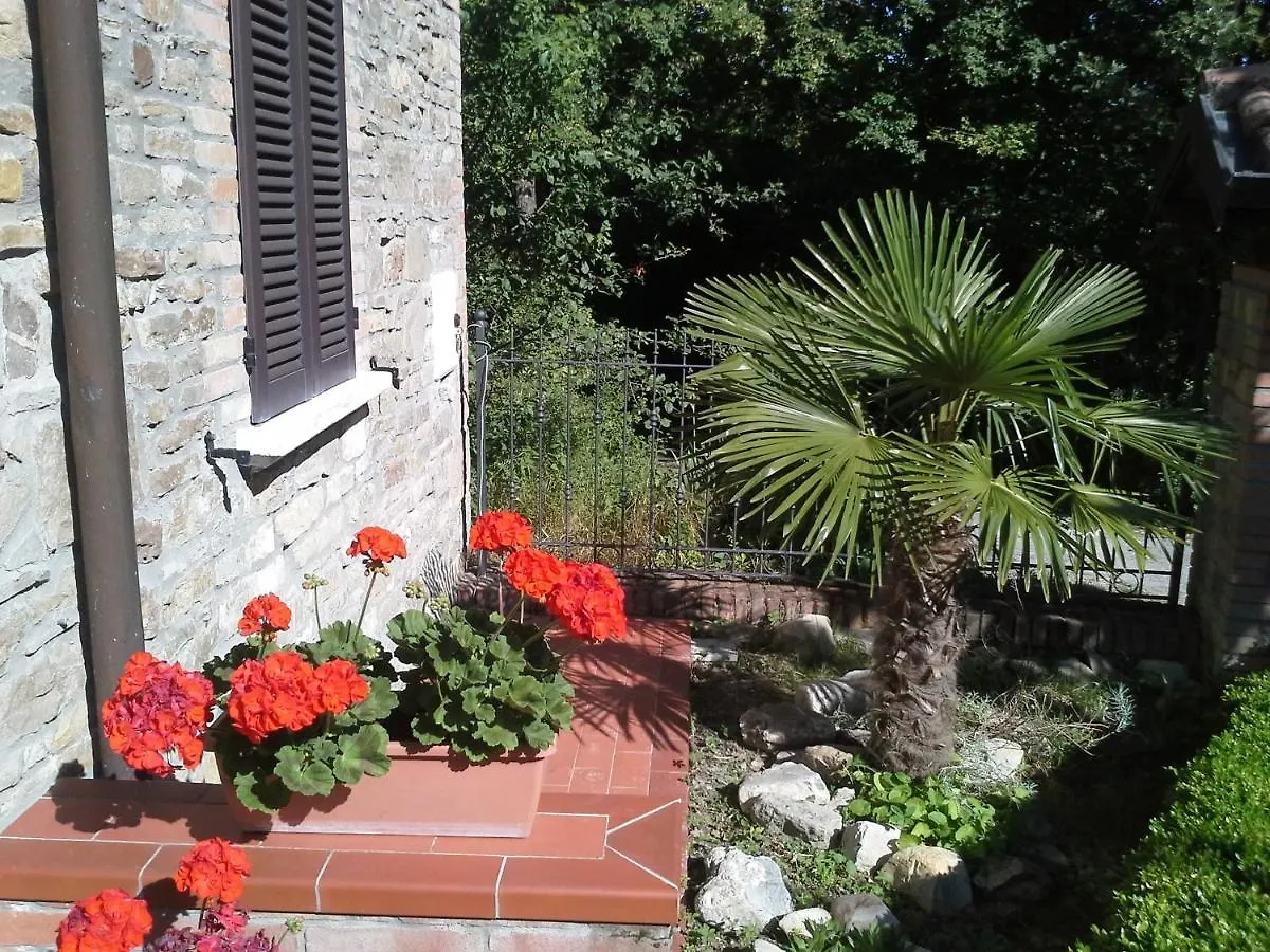 Refurbished 3 Bedroom Farmhouse In Emilia Piacenza 0*,