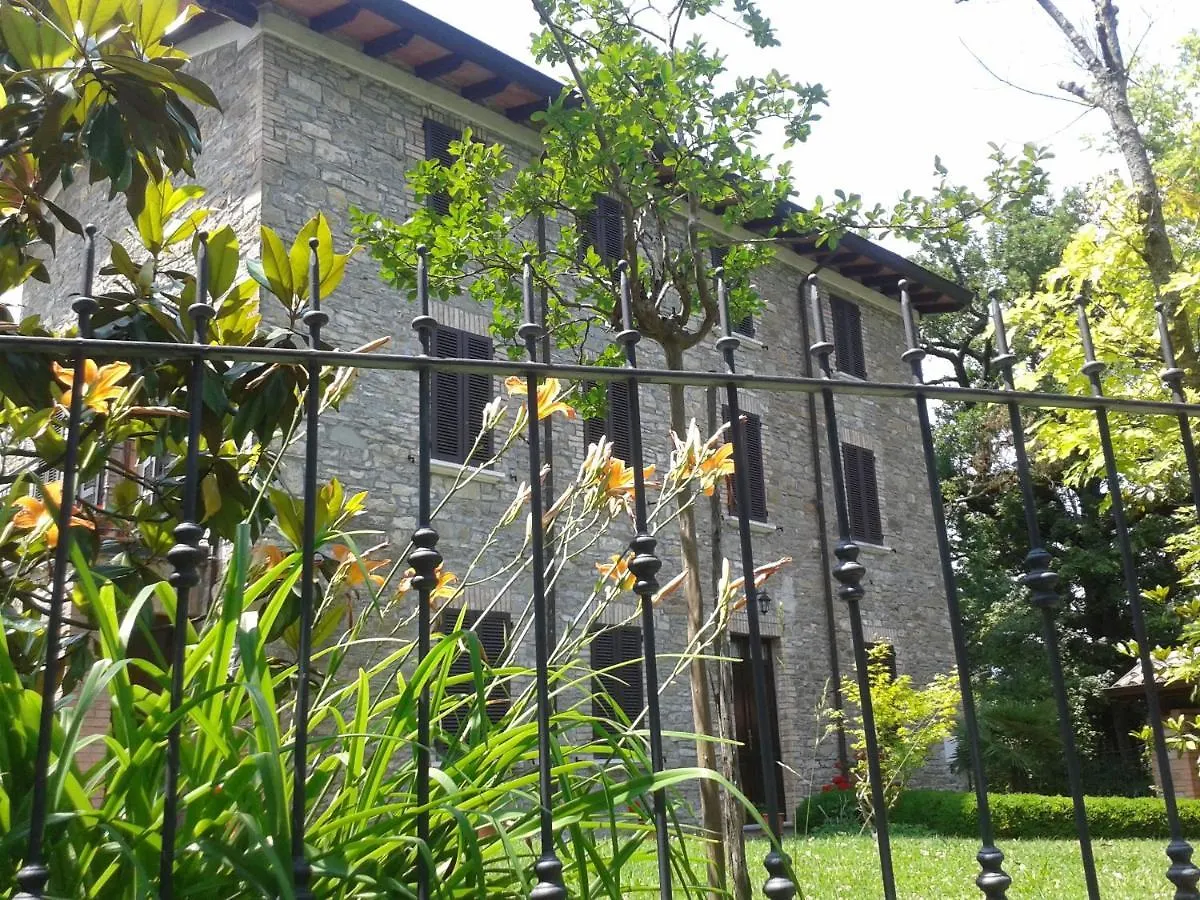 Refurbished 3 Bedroom Farmhouse In Emilia Piacenza 0*,