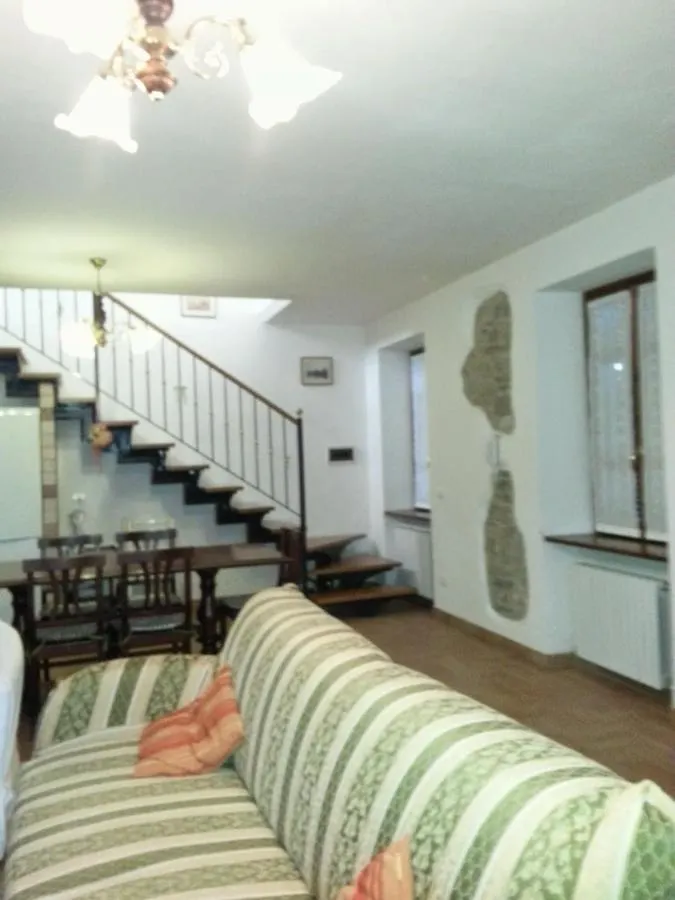 Refurbished 3 Bedroom Farmhouse In Emilia Piacenza Vakantiehuis