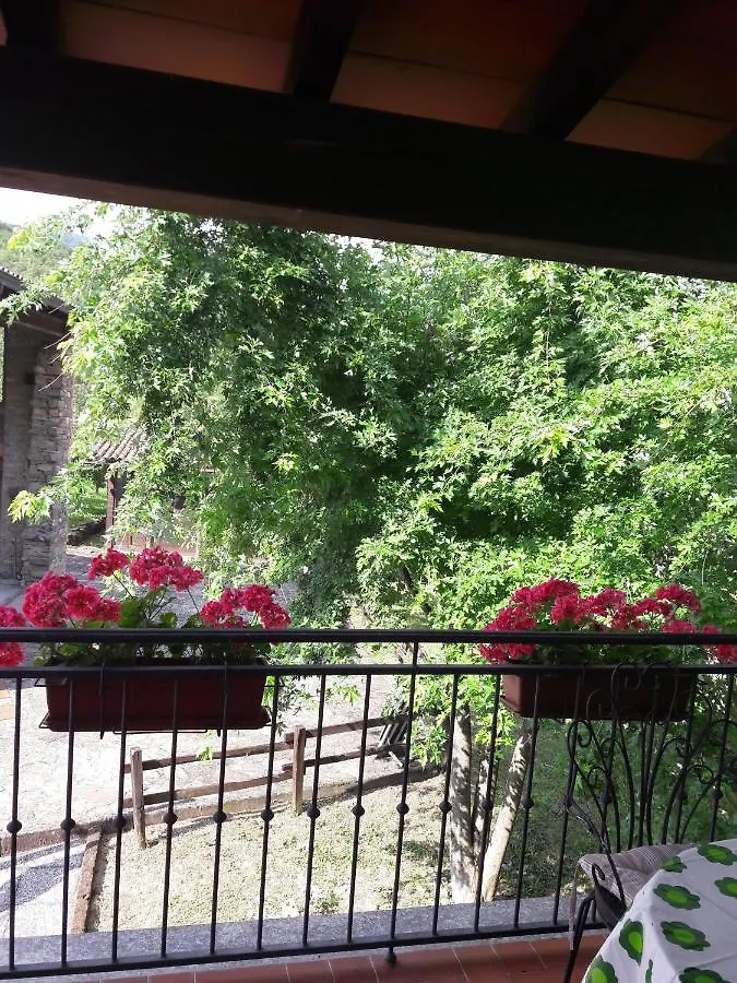 Refurbished 3 Bedroom Farmhouse In Emilia Piacenza